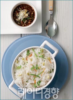 달래 간장 미나리 콩나물밥