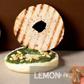 바질 페스토 스프레드