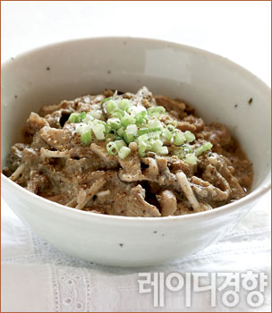 제철 재료로 만들어 더 맛있다! 가을을 느끼는 따끈한 찌개