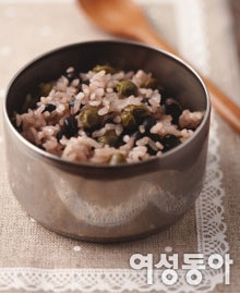 모둠콩밥